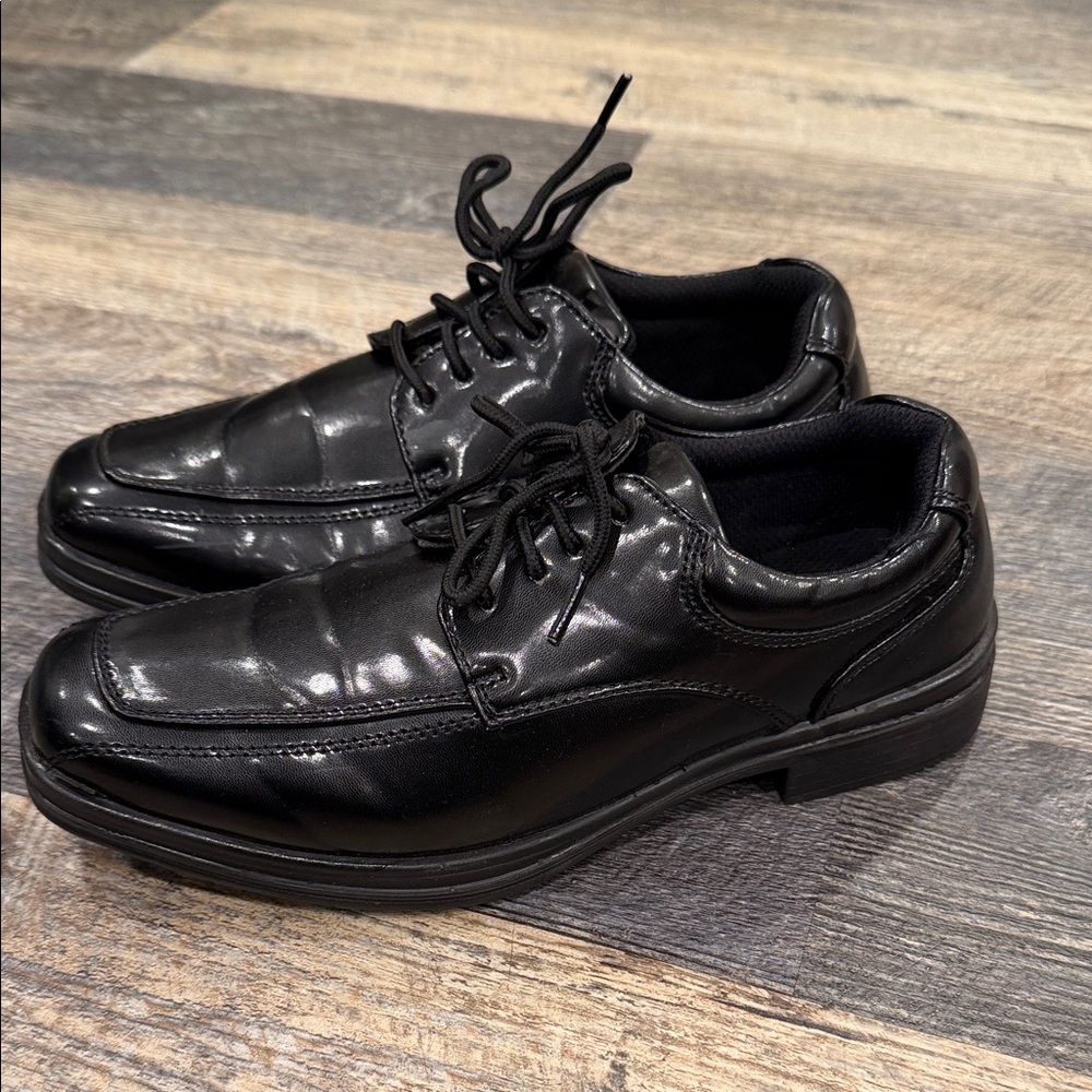 Deer Stags Black Kids Dress Shoes Size 4.5W